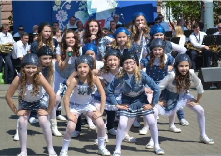 Магілёўская ўзорная шоу-група "Ціп-Топ"