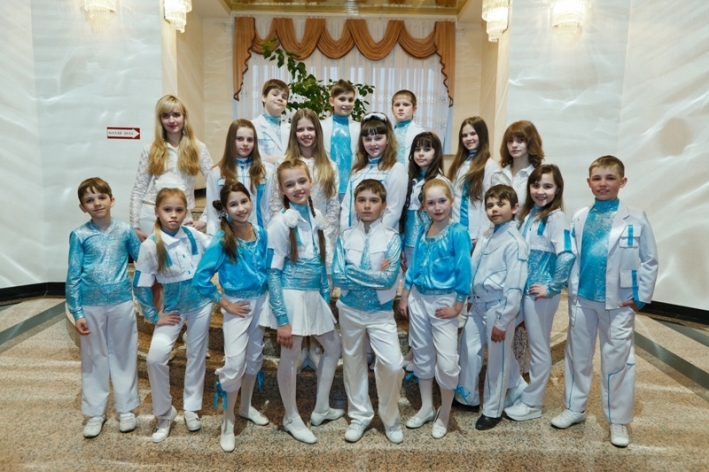 Маладзечанская ўзорная студыя эстраднай песні "Спяваем разам"