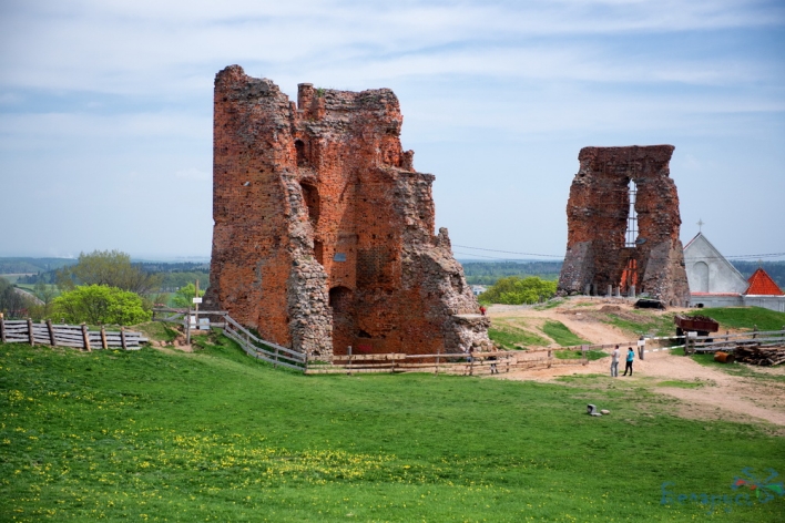 Крыніца ілюстрацыі: http://belarustourism.by/catalogue/architecture/novogrudok-castle/