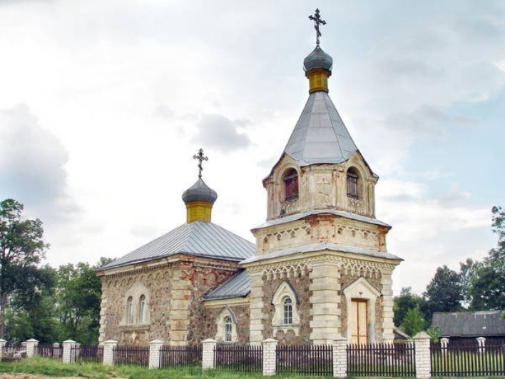 Крыніца ілюстрацыі: http://www.pravoslavie.by/hram/d-radivonishki-hram-v-chest-uspenija-presvjatoj-bogorodicy-1895