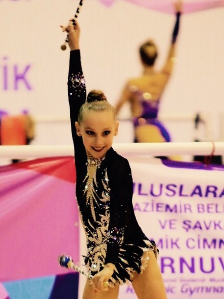 Крыніца ілюстрацыі: https://gimnastika.pro/stars/450/23879/