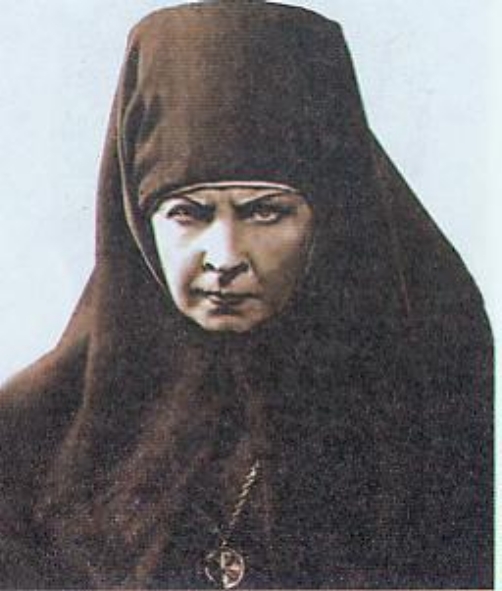 Я. Глебаўская ў ролі Маланні. Крыніца ілюстрацыі: Тэатральная Беларусь : энцыклапедыя : [у 2 т.]. – Мінск, 2002. – С. 265.