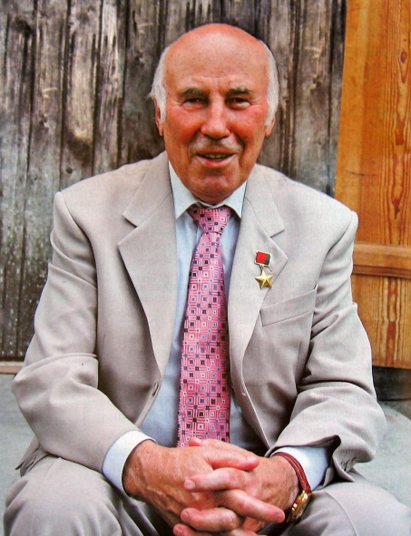 Крыніца ілюстрацыі: Беларусь у асобах / В. Стэльмах. – Мінск, 2011. – С. 40.